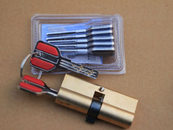 万全24小时上门开锁公司